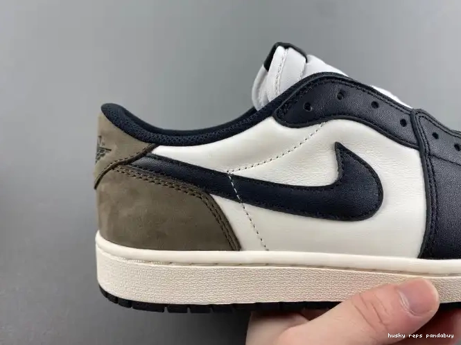 Cheap Husky Jordan Low OG 1 CZ0790-102 Air Mocha 0604